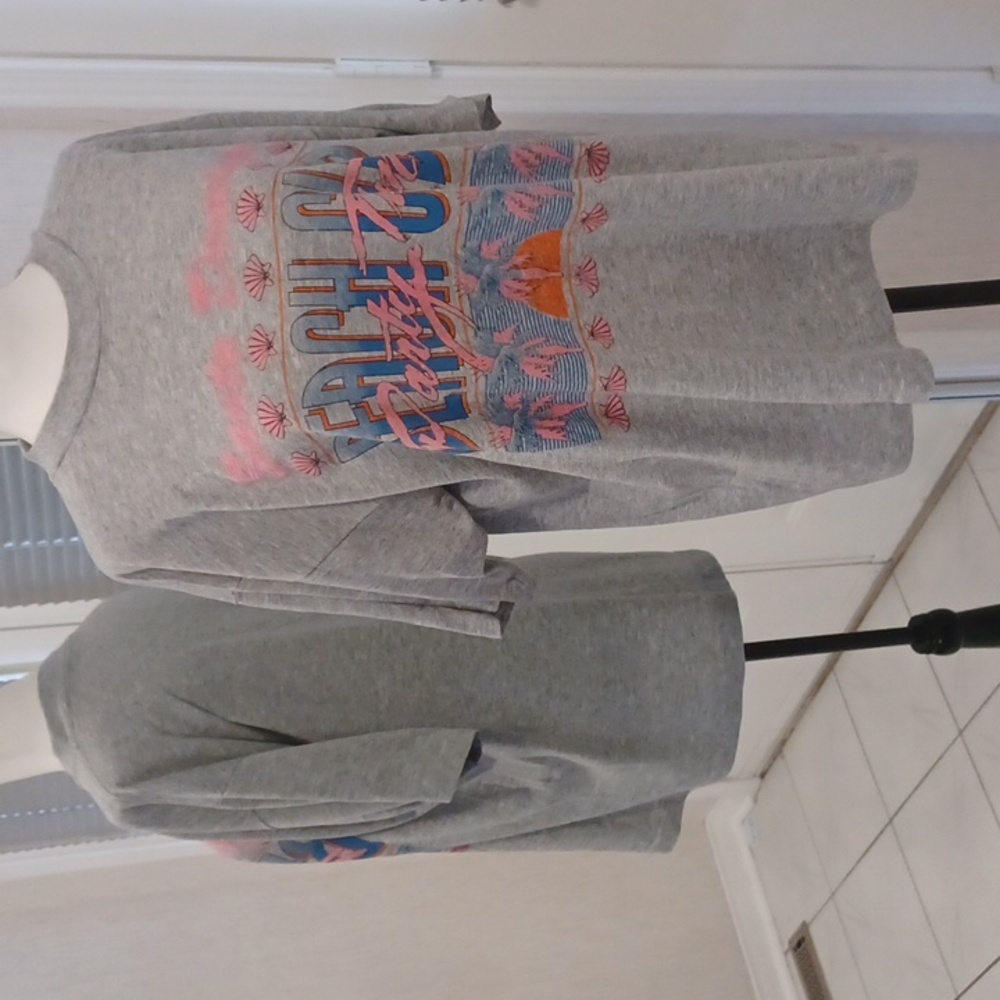 $4 Add-on Gray Santo Domingo Tee - Size Large